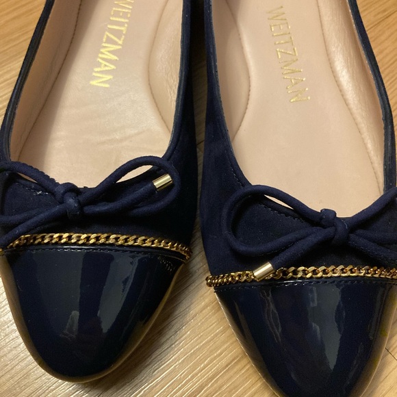 Stuart weitzman gabby chain trimmed suede flats - Picture 3 of 8